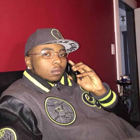 Meet your Posher, Rell - Picture 1 of 1